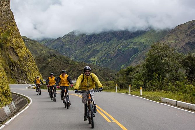 4-Day Inca Jungle Adventure, Mountain Biking, Rafting and Zipline - Day 4: Reaching Machu Picchu before the crowds build