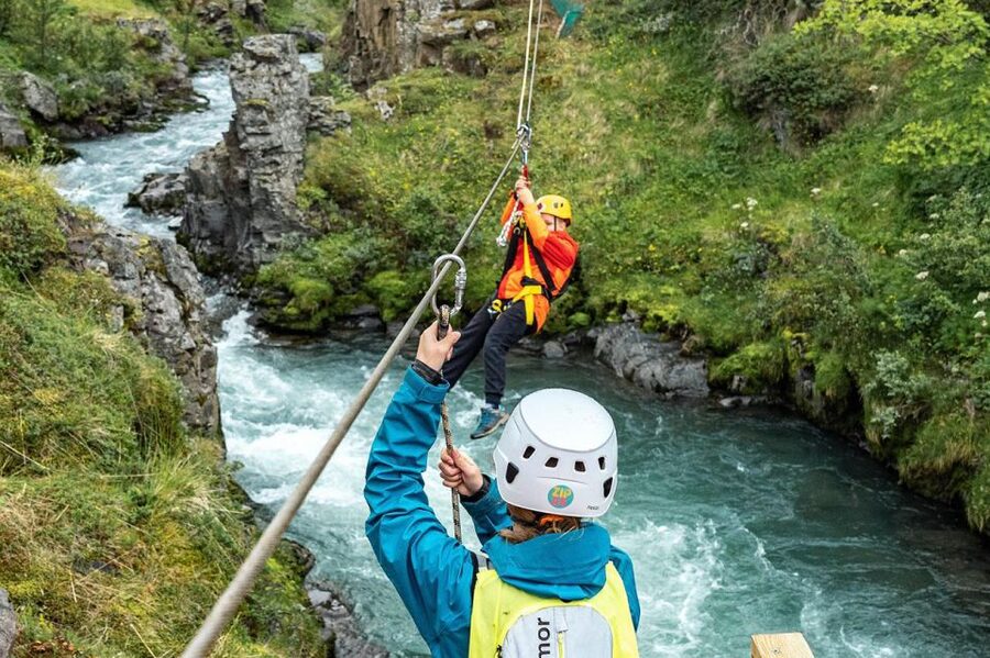 Akureyri: Zipline Tour - Short hikes connect each river crossing