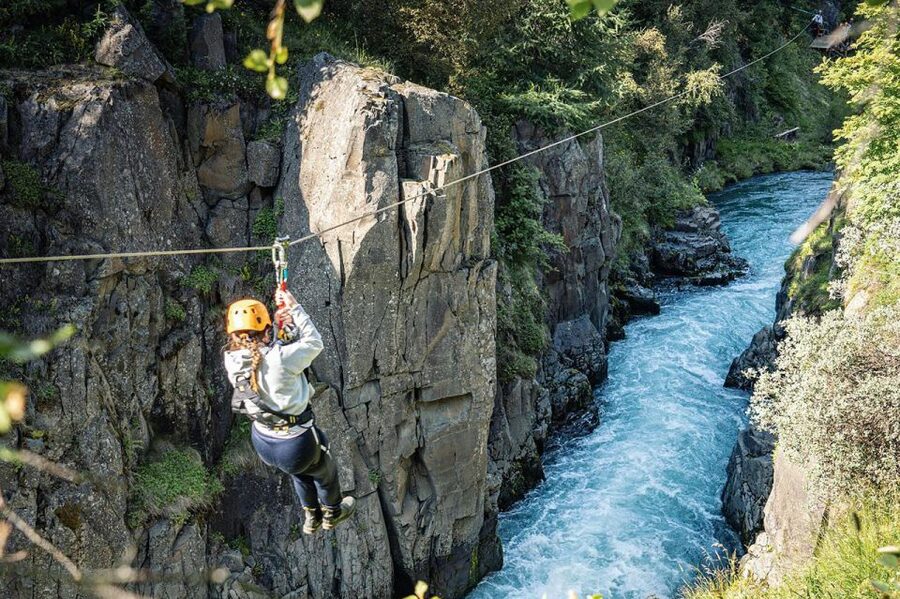 Akureyri: Zipline Tour - Why the guides receive so much praise