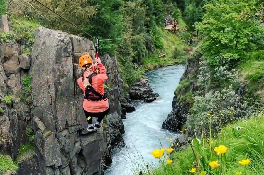 Akureyri: Zipline Tour - Getting there from the cruise port