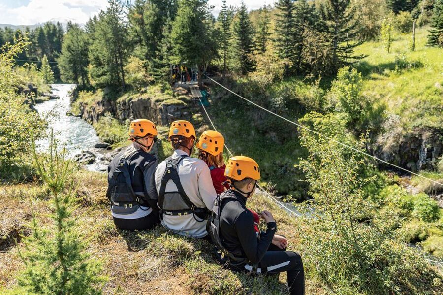 Akureyri: Zipline Tour - What happens at the base before you fly