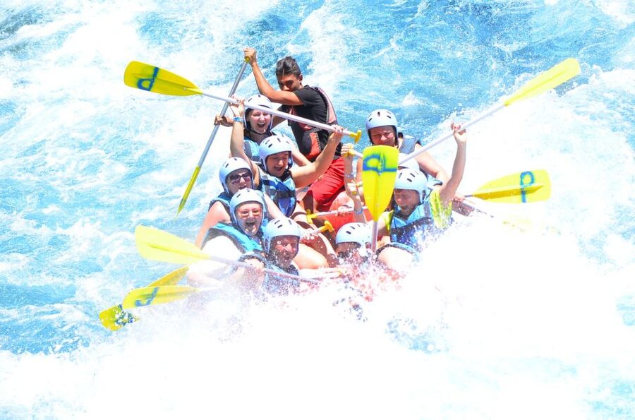 Alanya/City of Side: Canyoning, Rafting and Ziplining Tour - The final paddle and return to the base