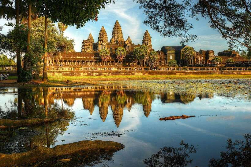 Angkor Zipline and Temple Tour with Sunset - 7:30am pickup from Siem Reap