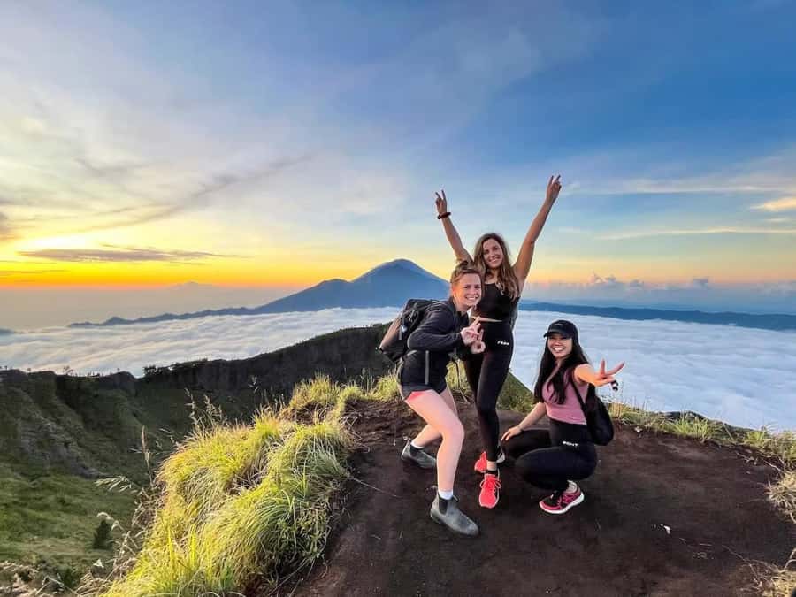 Bali: Mount Batur Sunrise Trek & Ubud Zip-Line Adventure - Who should book this Mount Batur day?