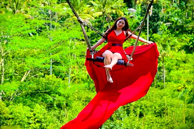 Bali Ubud Zipline Jungle Swing and Waterfall Tour - The jungle swing at Satria Swing