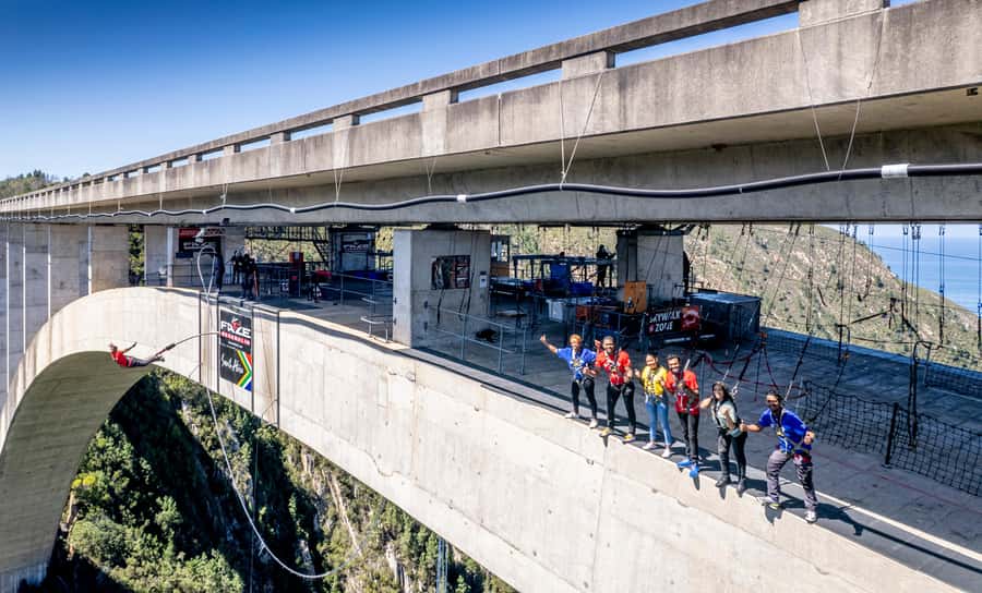 Bloukrans Bridge: Zipline, Hangout, and SkyWalk Adventure - The 200-meter zipline to the bridge center
