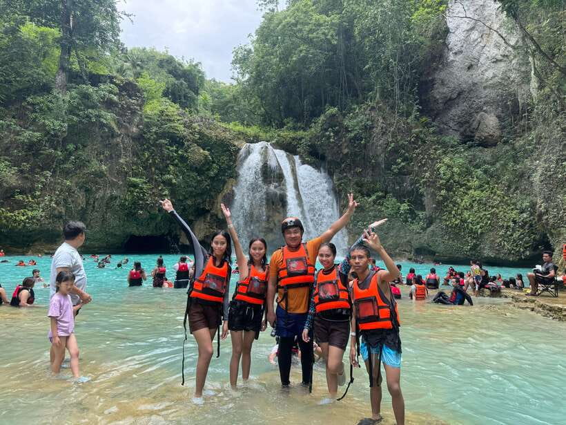 Cebu: Kawasan Falls Canyoneering & Zipline Experience - Lunch by the beach after the river