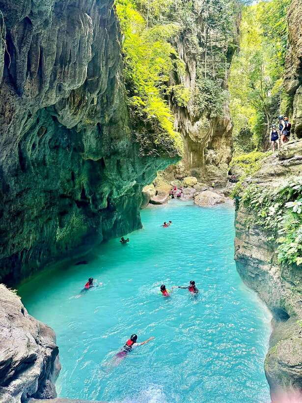 Cebu: Shared Tour Kawasan Falls Canyoneering & Ziplining - Practical packing advice for a wet day