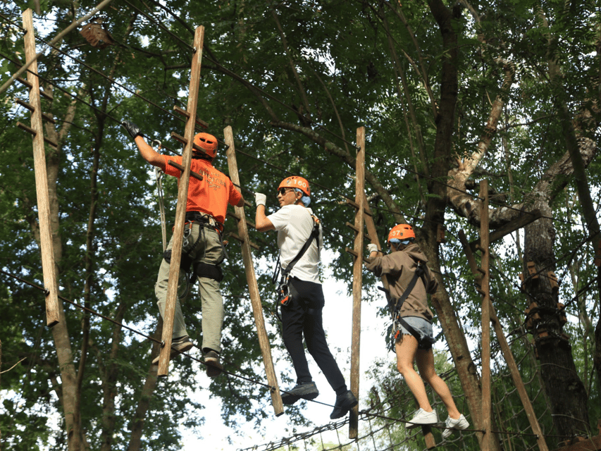 Chiang Mai: Zipline adventure with lunch & city hotel pickup - The obstacles: from bamboo balance to Angry King Kong