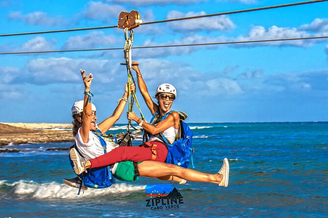 Complete Excursion and Flight on the Zipline Cabo Verde - More than a zipline ride above Sal
