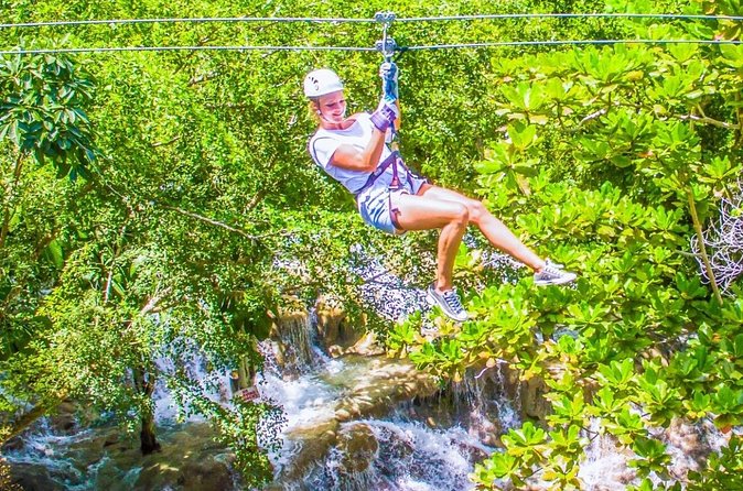 Dunn's River Falls and Park Tour with Zip Line from Montego Bay - Who should book this experience?