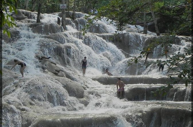 Dunns River Falls and Zipline Adventure from Kingston - Who will enjoy this outing most