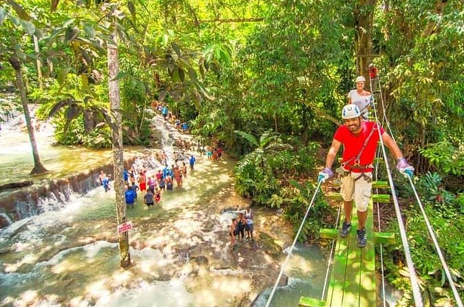 Dunns River Falls and Zipline Adventure from Ocho Ríos - Lunch at a local jerk center