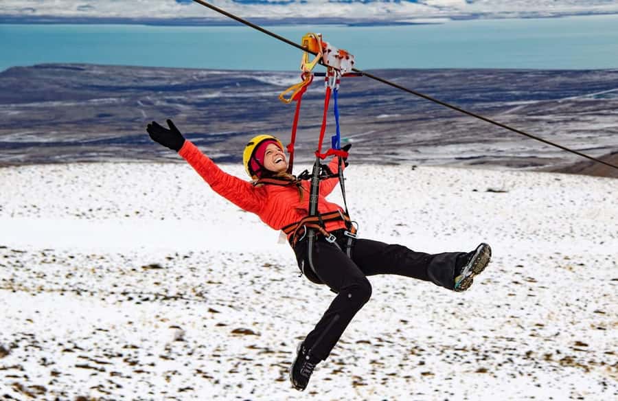 El Calafate: 4WD Adventure with Optional Hike or Zipline - Pickup, clothing, and practical details