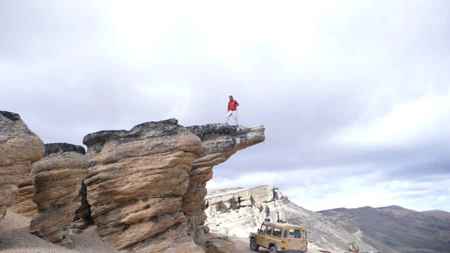 El Calafate: 4WD Adventure with Optional Hike or Zipline - Should you book the El Calafate Balcony adventure?