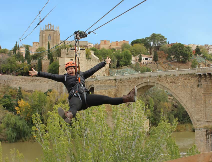 Fly Over Toledo: Urban Zipline over Tagus River - What happens at the vintage red van