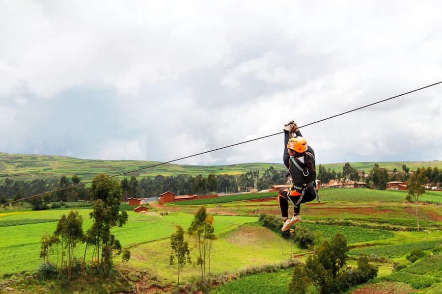 From Cusco: Half-Day Zip Line Adventure - What the 90-minute activity feels like