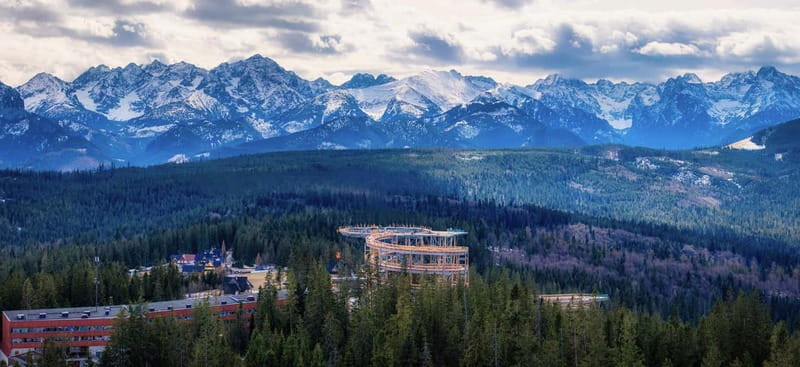 From Kraków: Mountain Treetop Walk & Zakopane Day Trip - Finding the right balance at Zakopane