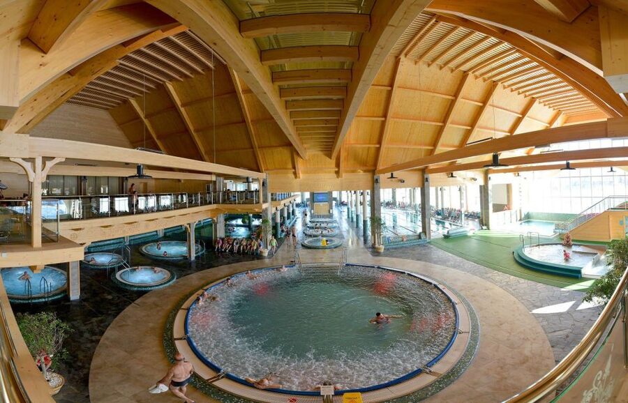 From Krakow: Slovakia Treetop Walk, Zakopane & Thermal Spa - Timing, comfort, and what to pack