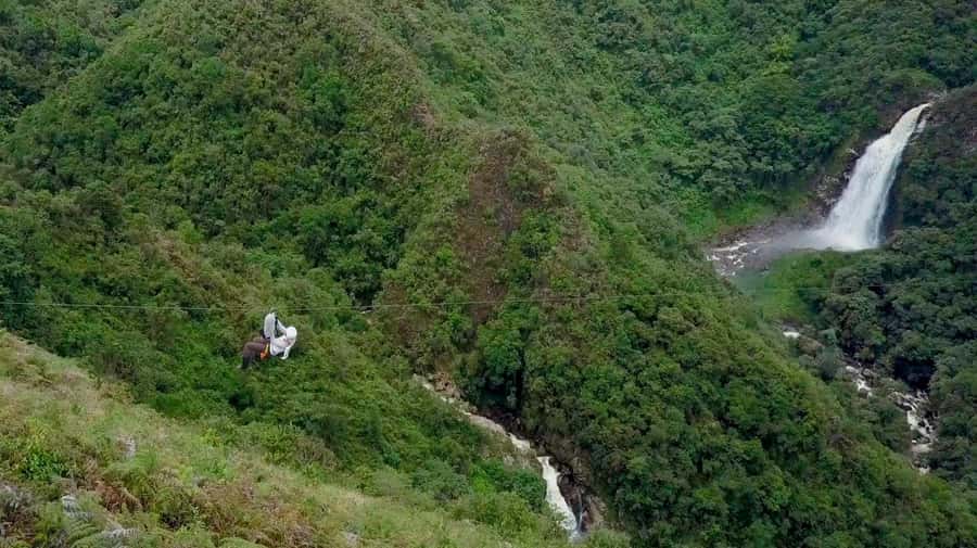 From Medellín: Dream Hammocks, Zipline, & Waterfall Day Trip - Who should book this adventure