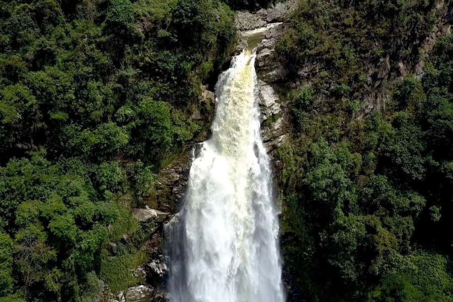 From Medellin: Epic Zipline and Giant Waterfall - Lunch, hammocks, and time to slow down