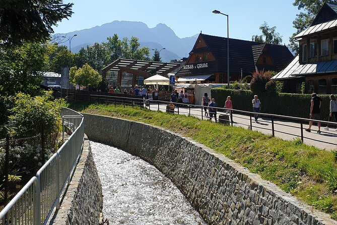 Full-Day Private Tour of Slovakia Treetop Walk and Zakopane - Who should book this mountain day