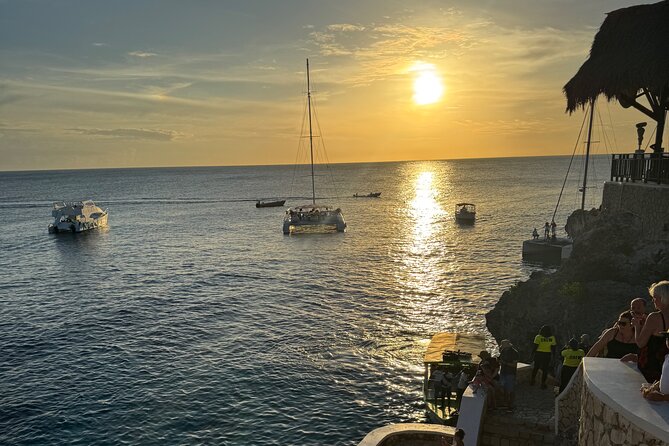 Jamaica’s longest Zipline and Rick’Cafe Tour with Transportion - The Guide Can Shape the Day