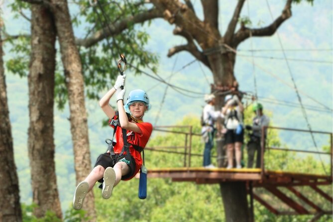 Kingkong Smile Zipline - Longest Highest Zipline in Chiang Mai - Getting ready with safety gear