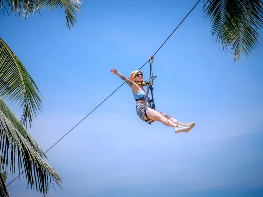Koh Samui: Samui Zipline adventure and hotel pick up service - The platforms, bridges, and canopy swings