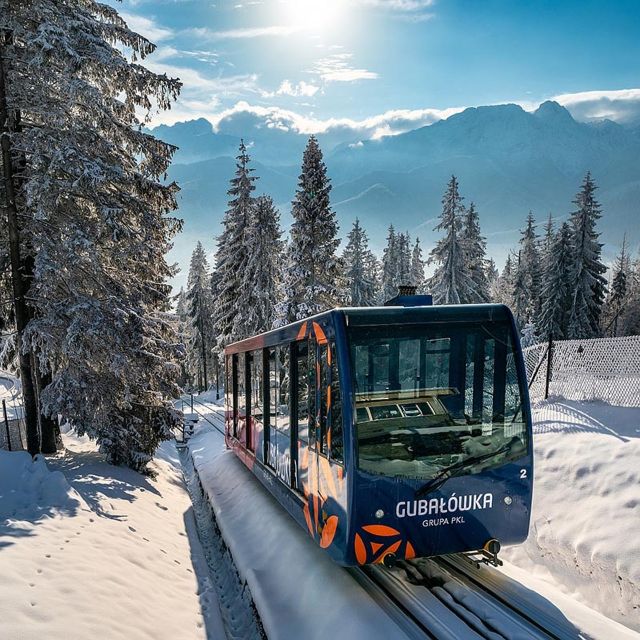 Krakow: Slovakia Treetop Walk & Zakopane Tour (Hotel Pickup) - Two hours along Krupowki Street