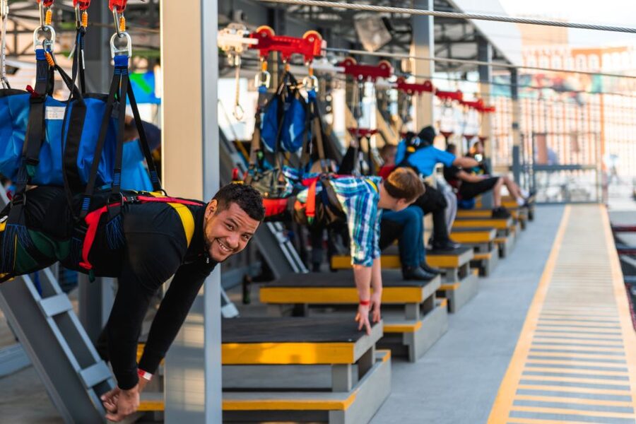 Las Vegas: FLY LINQ Zipline Ticket - Flying over the LINQ Promenade