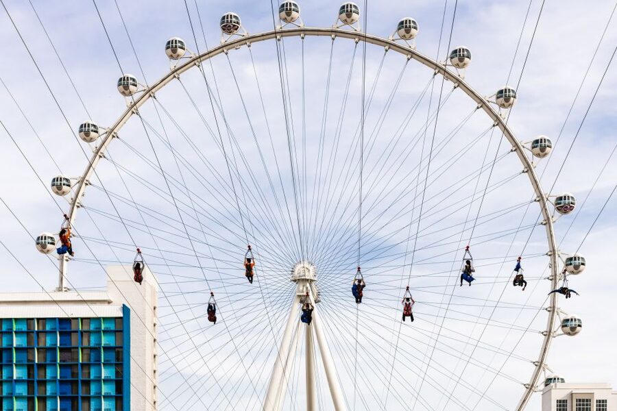 Las Vegas: FLY LINQ Zipline Ticket - Seated ride or superhero position?