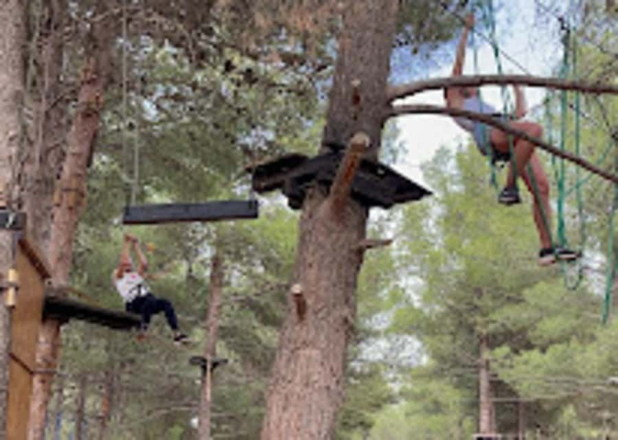 Marrakech: Zip-Line in the Atlas Mountains & Berber villages - A village stop before the main activity