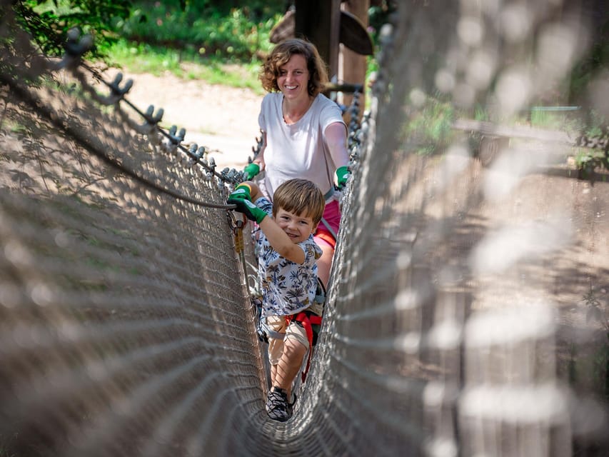 Marseille: Ecopark Adventures Treetop Adventure - Staff support and language options