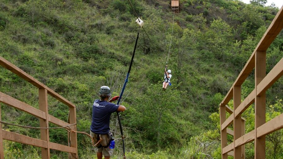 Maui: Ka'anapali 8 Line Zipline Adventure - The platform above the valley