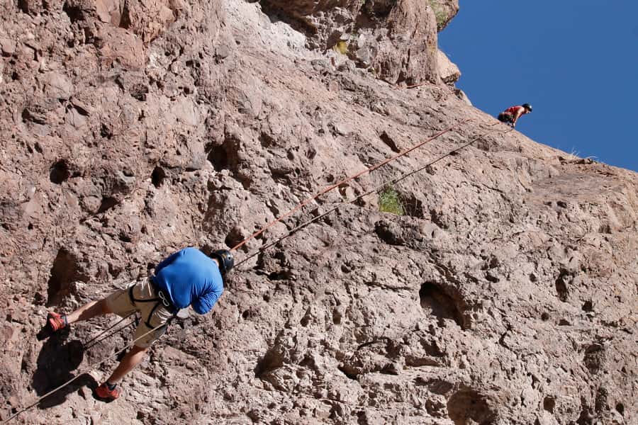 Mendoza: Trekking, Abseiling and Zipline - Who will enjoy this most