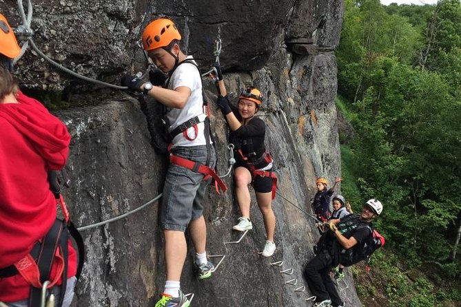 Mont-Catherine Ziplines and Via Ferrata - The route from the rock wall to Cap Beauséjour