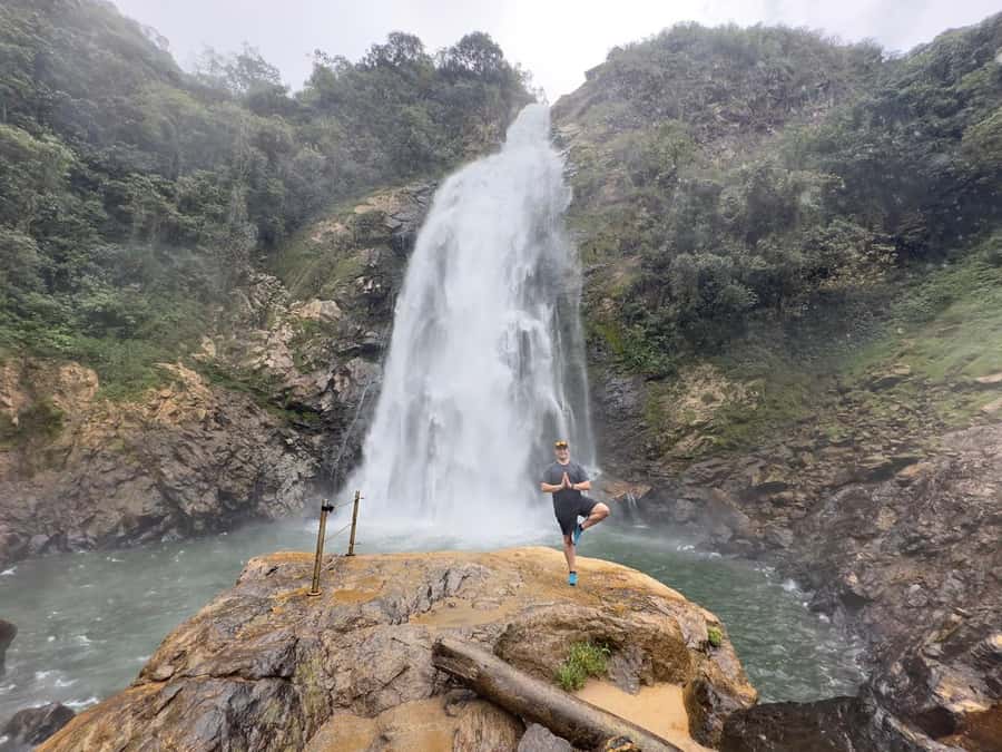 Natural Reserve: Highest Zipline, Climbing & Waterfalls - La Ceja: a short snack stop