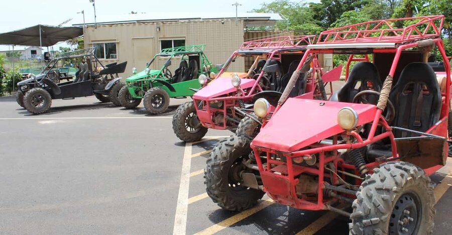 Oahu: Coral Crater Zipline and Offroad ATV Adventure - The guides help turn nerves into confidence