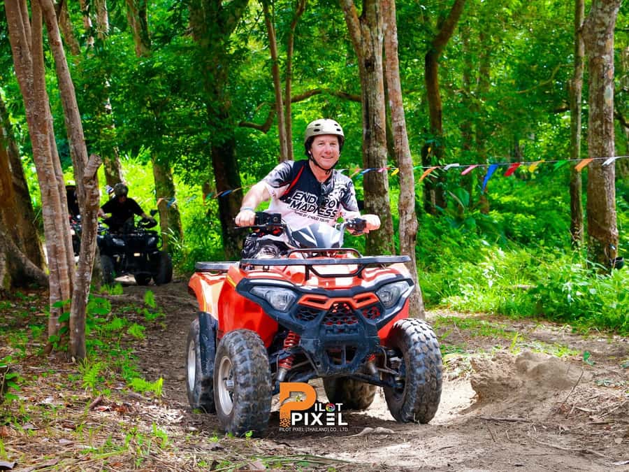 Phuket :ATV Quad Bike & Zipline Adventure Combo in Patong - Food, fruit, and drinks after the activity
