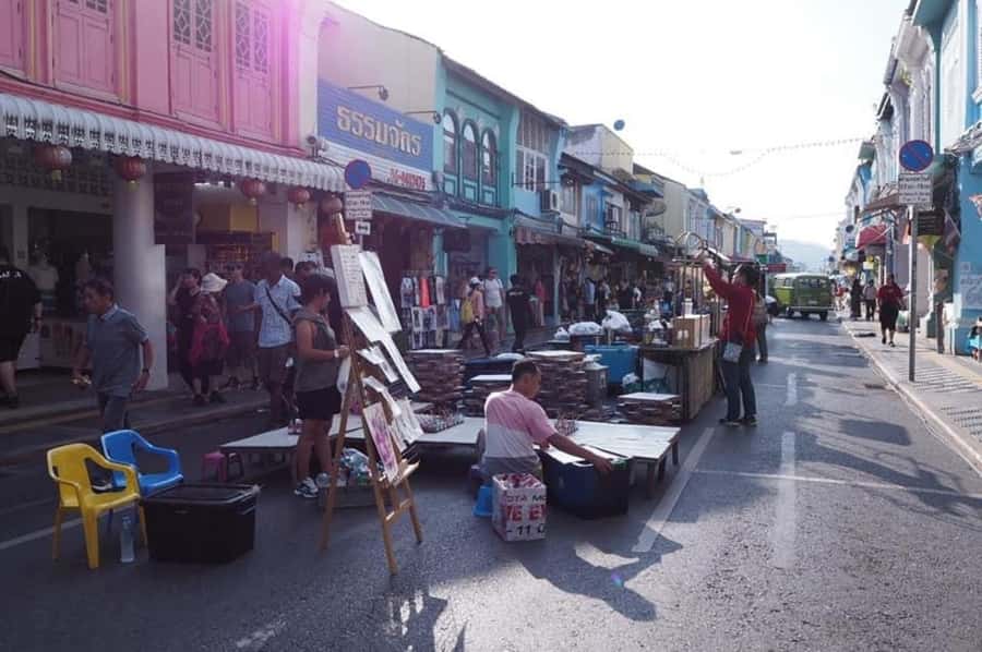 Phuket: Old Town + ATV 30Min Zipline 15Pform + Night Market - Chalong Temple shows Phuket’s religious center