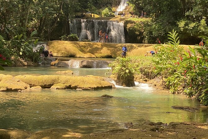 Private YS Falls and Zipline Tour from Montego Bay - A short stop for Jamaican crafts on Harbour Street