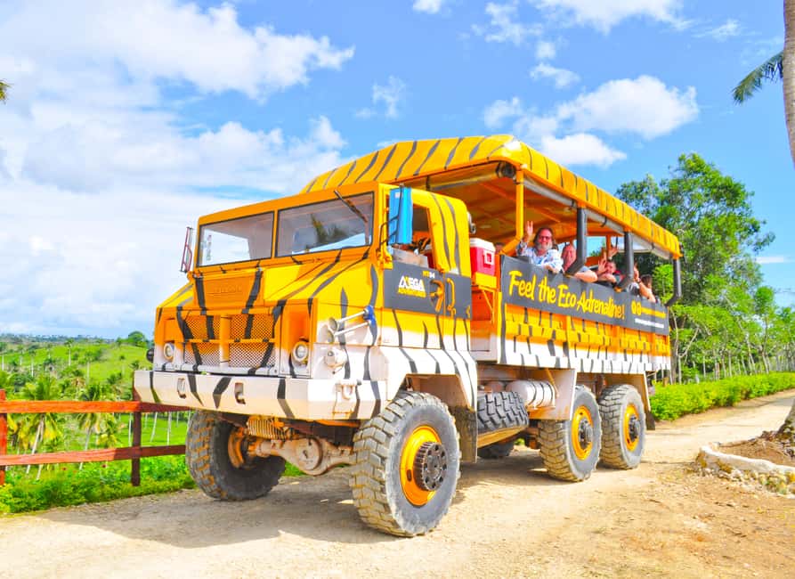 Puerto Plata: Zip Line, Horseback Riding, & Waterfall Combo - Reaching Damajagua Waterfalls