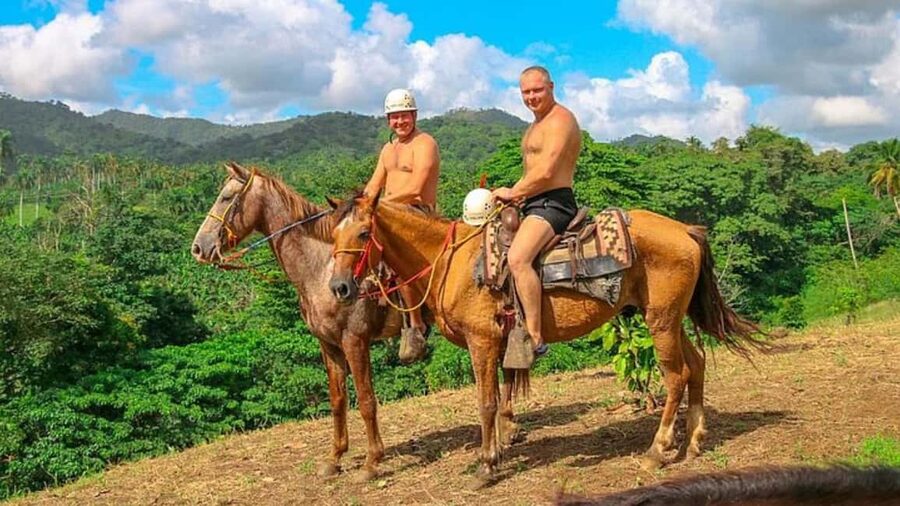 Punta cana 6-in-1: Buggies/Ziplines/Horses/Culture - A quieter hour on horseback
