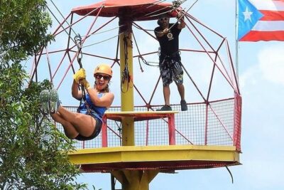 Rainforest Zipline in Foothills of the National Rainforest