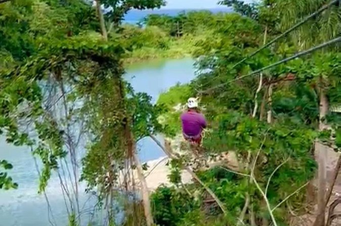 Rio Nuevo Village Ziplining - The strongest part is the guide support