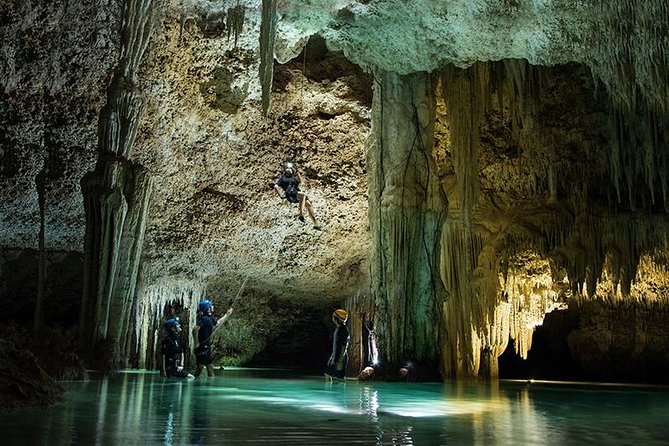 Rio Secreto Plus: Classic Tour, Bycicle, Rappel & Ziplines - Guides make the difference