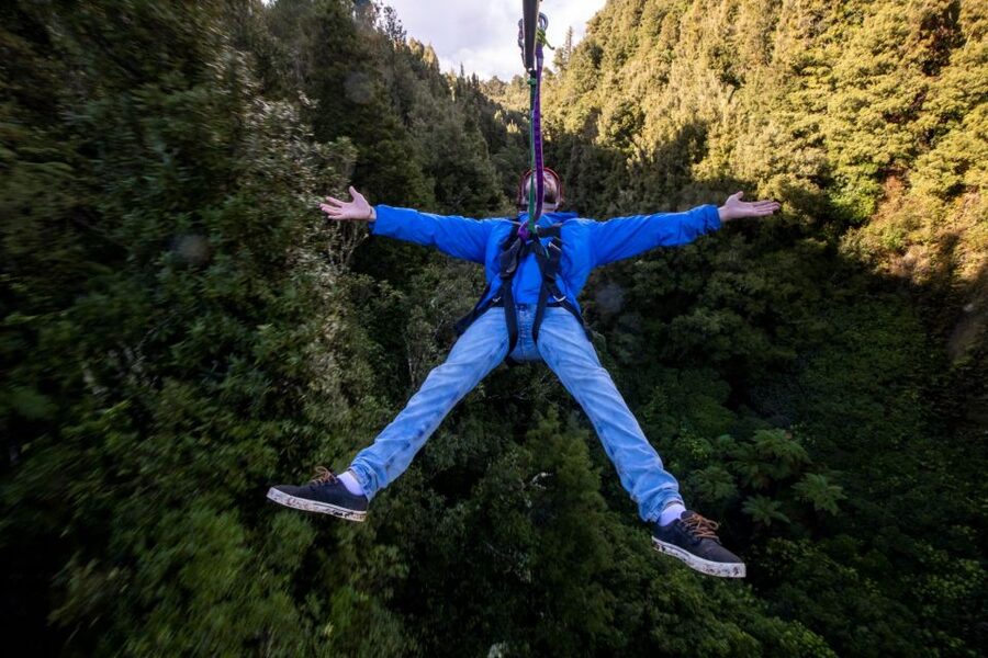 Rotorua: 6 Ziplines, 400m Tandem, Cliff Walk & Swing Bridges - Swing bridges and the three-storey staircase