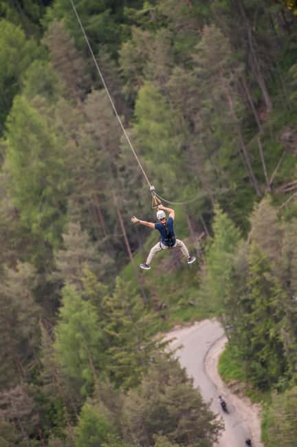 San Vigilio di Marebbe: Europe's Longest Zipline - What the guides add to the experience