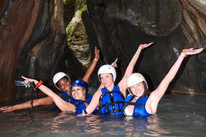 Short Excursion Ziplining & Waterfall, Taino Bay and Ambar cove. - Who should book this outing
